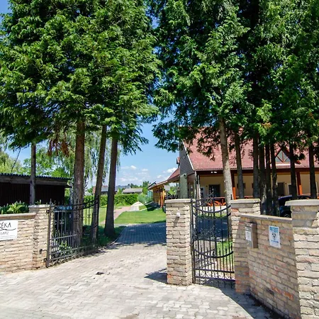 Szigetkoez Szive & Rendezvenyhaz 4* Dunasziget