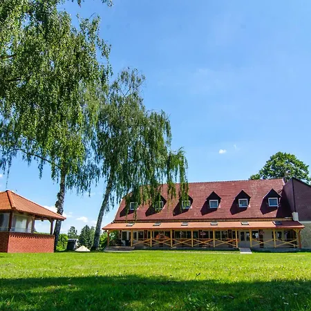 Szigetkoez Szive & Rendezvenyhaz 4*