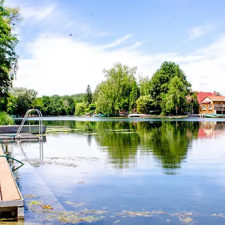 Szigetkoez Szive & Rendezvenyhaz 招待所