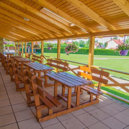 Gæstehus Szigetkoez Szive & Rendezvenyhaz