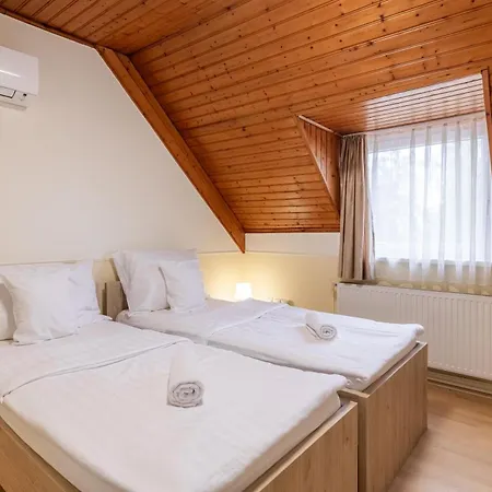 Szigetkoez Szive & Rendezvenyhaz Gæstehus 4*