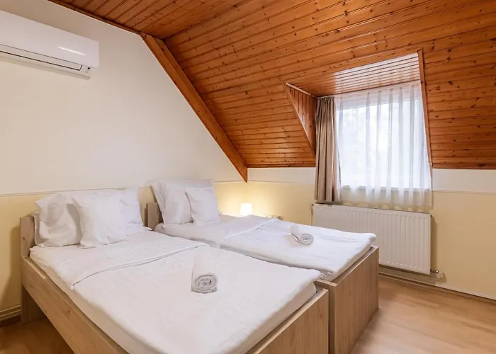Szigetkoez Szive & Rendezvenyhaz Pensiune 4*
