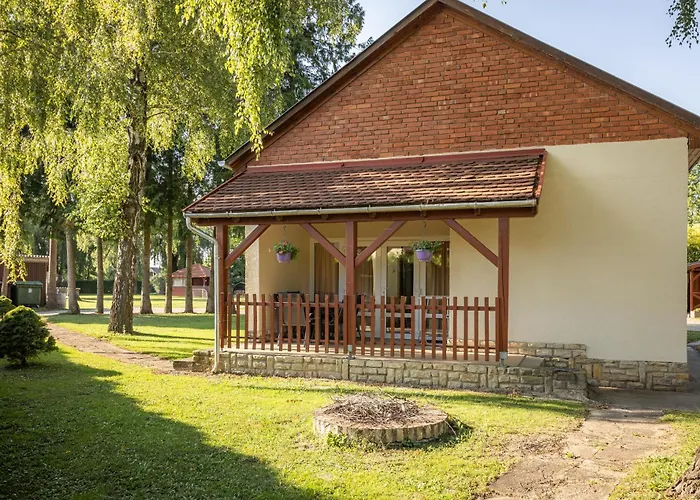 Szigetkoez Szive & Rendezvenyhaz Pensiune 4*